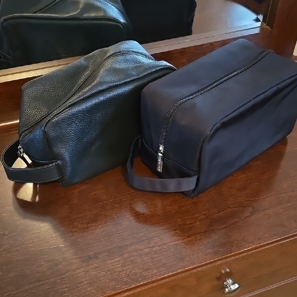 2 Sephora Mens' Black Toiletry Bag with Zipper Closure